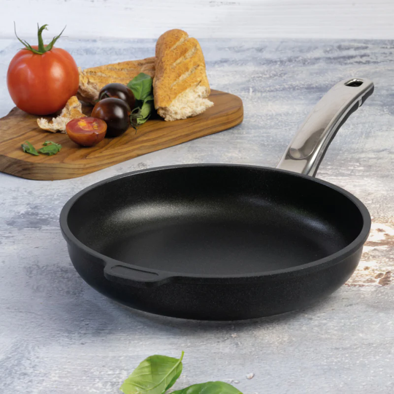 Titanová pánev 18 cm vysoká 4,5 cm BAF Gigant